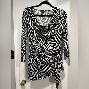 Essentials by Milano Black and White Tunic Top Medium